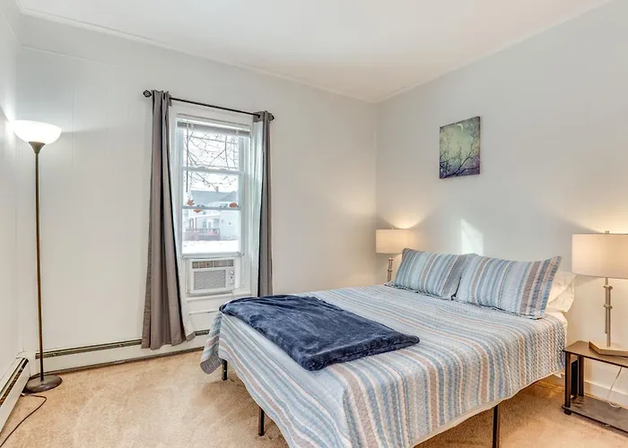 1 Mi To Dtwn: Pet-Friendly Corning Retreat