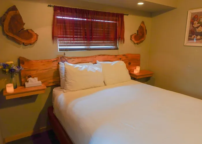 Sleepy Hollow Cabins And Hotel