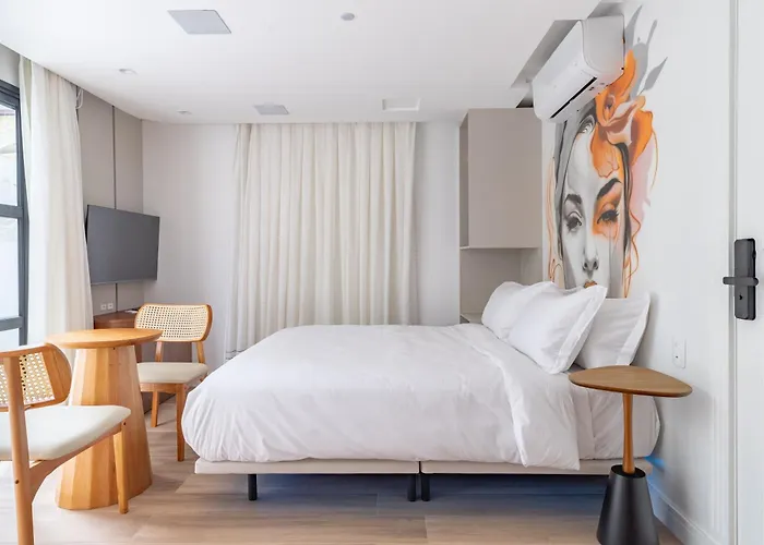 Up Hotel Boutique