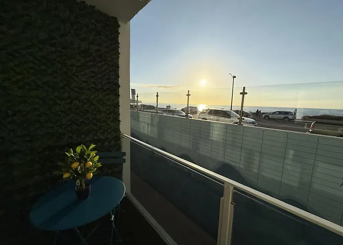 Oceanfront 1 Bedroom Oasis W Parking & Pool 107