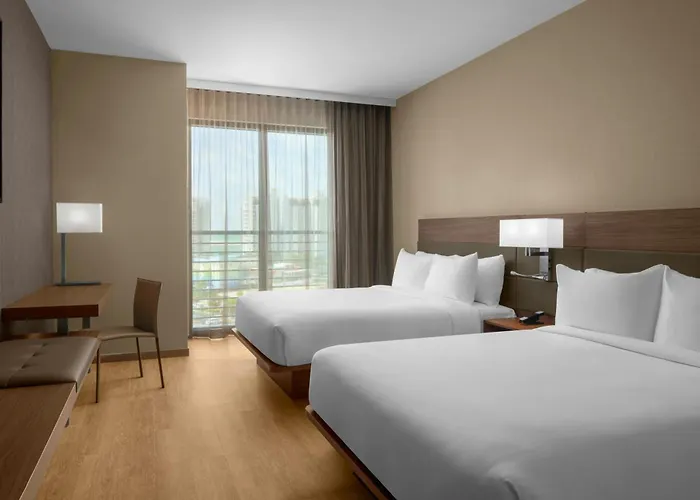 Ac Hotel By Marriott Clearwater Beach