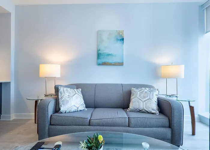 Chic Apt With Indoor Pool & Gym-333-2509