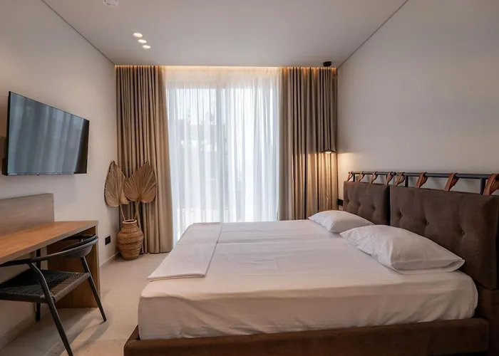 Kamara Rooms