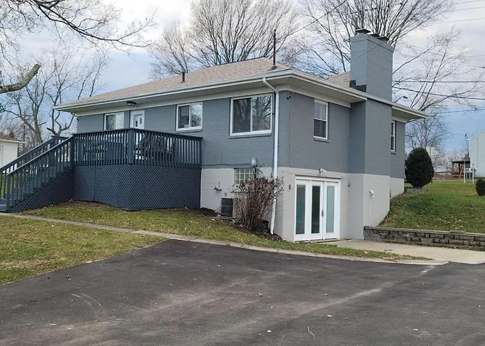 Lovely Retreat Backyard With Deck And Entertain Room