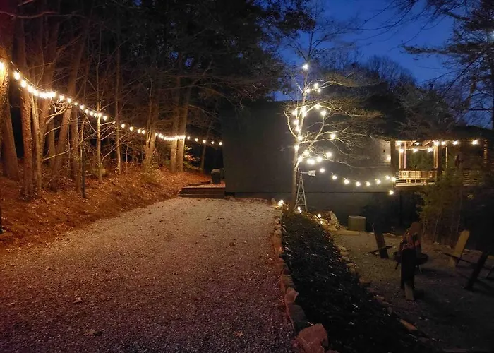 Modern Cabin With View, Pet-Friendly, Close To Town