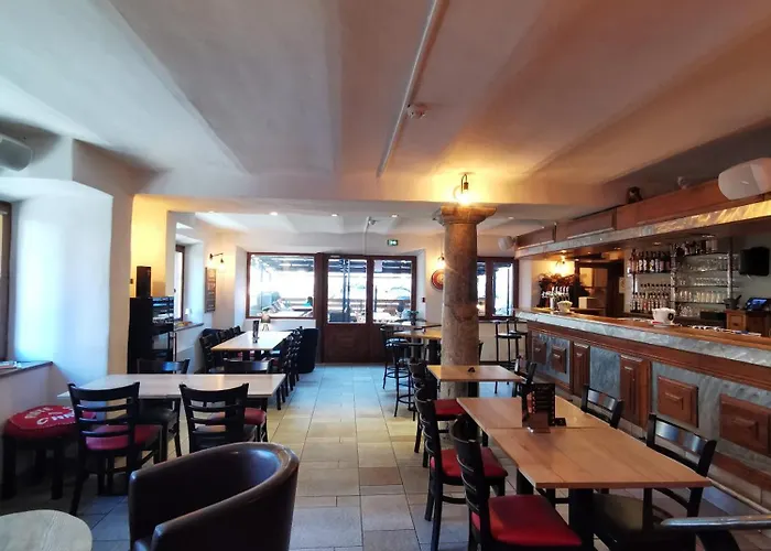Hotel Restaurant Angival - Chambres Et Appartement