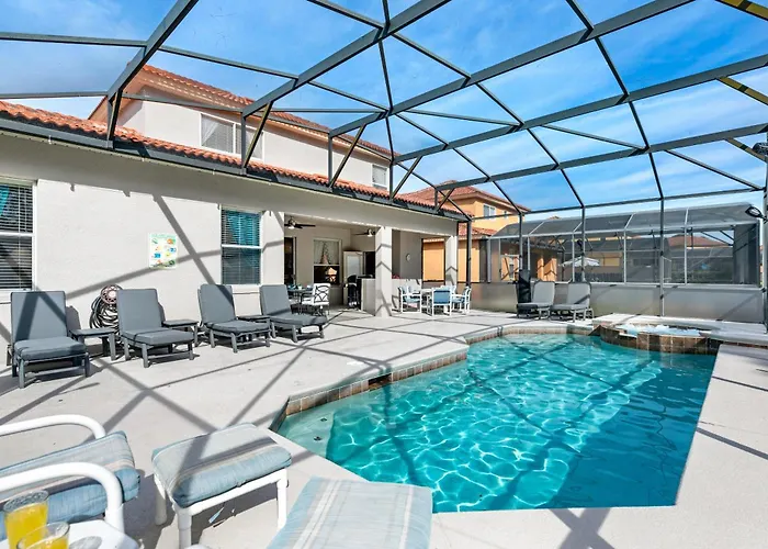 Gorgeous Davenport 5 Bed Villa With Pool Hot Tub