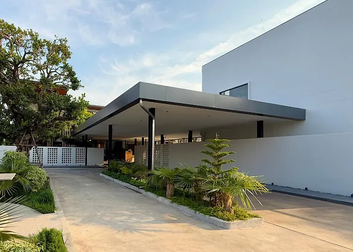 The Rest Hotel - ประจวบ