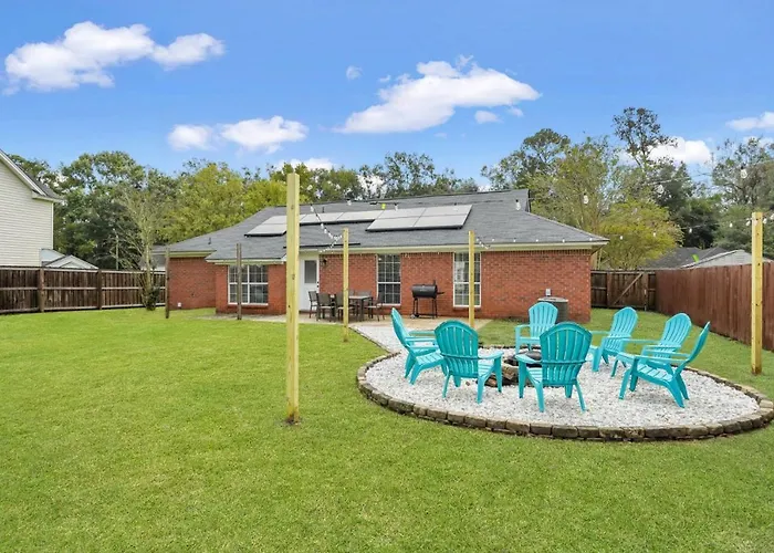 Cozy Retreat Near Savannah