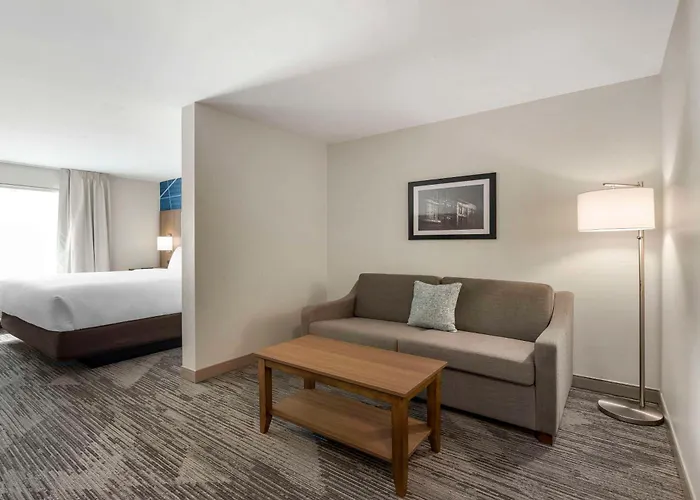 Comfort Inn & Suites Gallatin - Nashville Metro