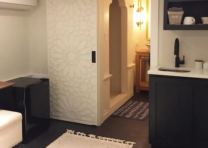 Jc Moroccan Hideaway