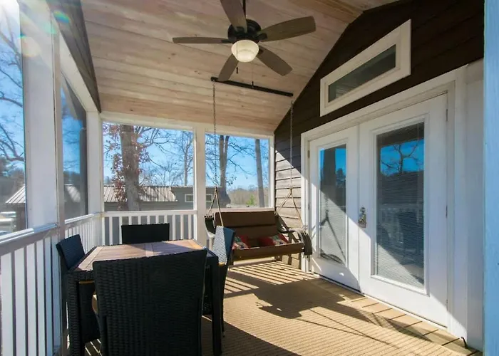Cozy 1Br Tiny Home With Pool Access And Free Tix