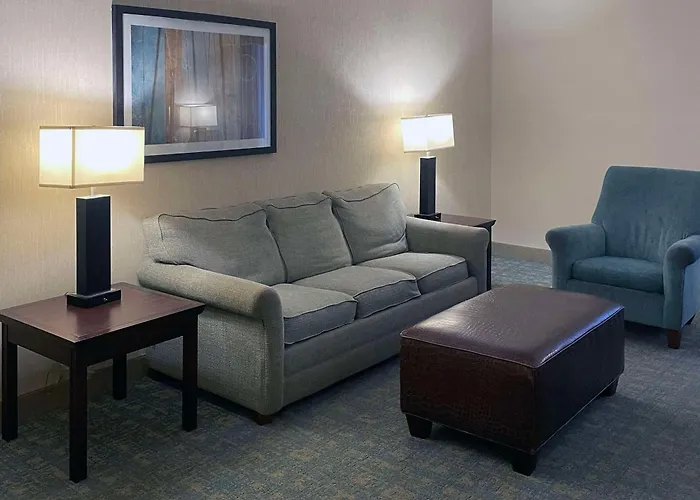 Prado Hotel By Choice Hotels