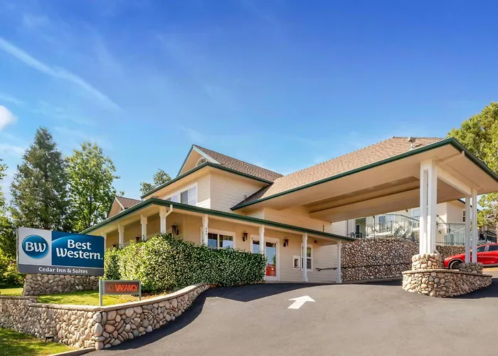Best Western Cedar Inn & Suites