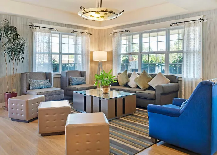 Best Western Cedar Inn & Suites