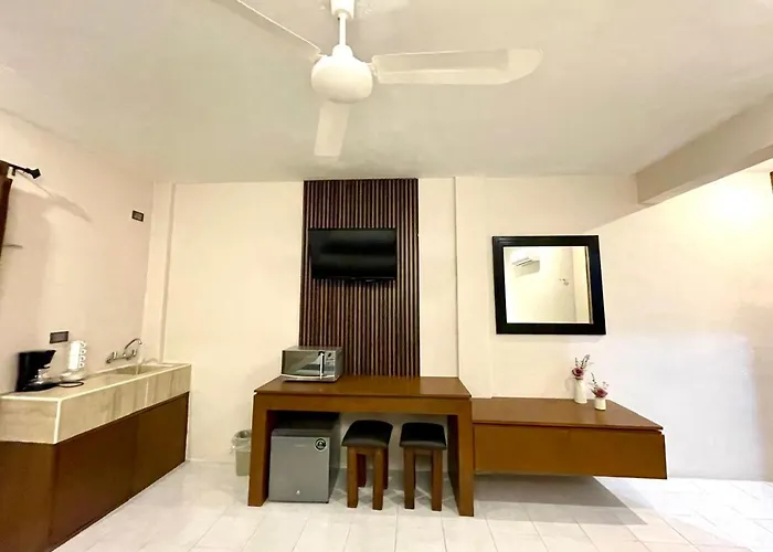 Hotel Baroni
