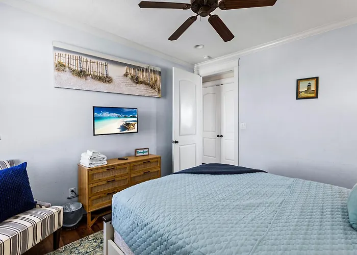 Sand To Sea Beachfront 3Br, Direct Access, Outdoor Bar & Grill