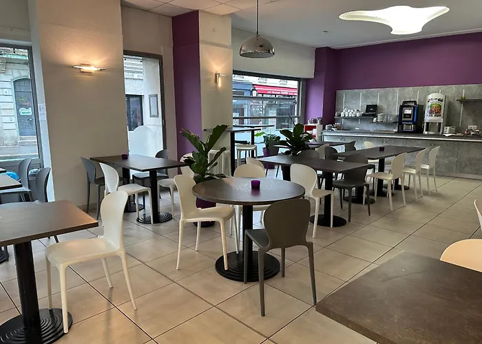 Brit Hotel Confort Nevers Centre Gare