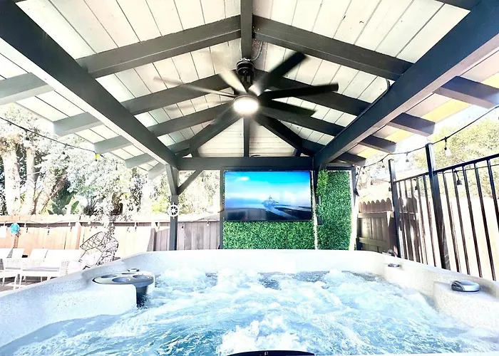Half Acre Lux Pool Spa With Firepit Arcade Grill Sleeps 40