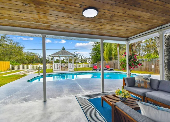 Tropical Dream - Pool - Firepit - Gazebo