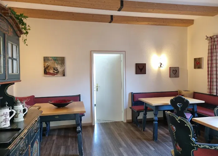 Hilleprandt - Adults Only