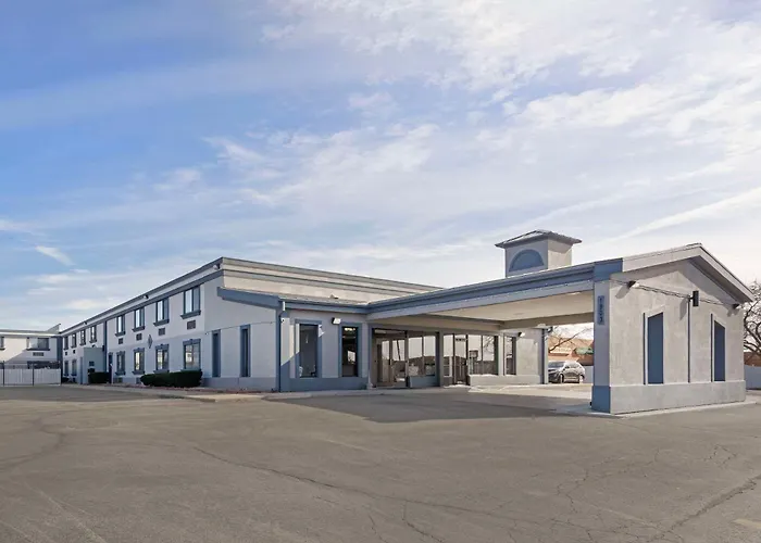 Quality Inn & Suites Bloomington University Area