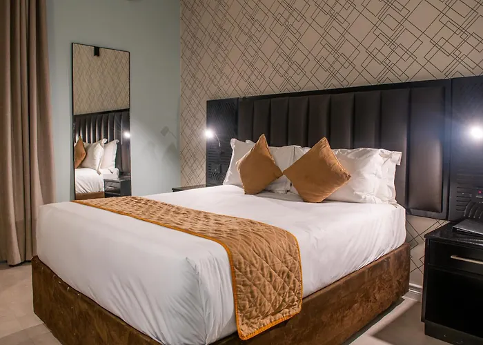 New Ambassador Hotel