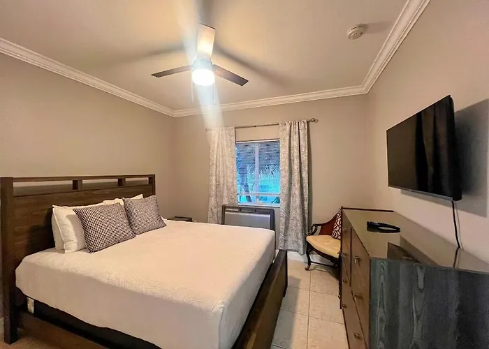 Homestead Green Retreat