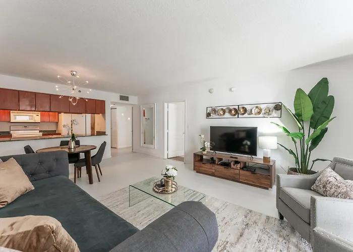 Lux Brickell Bay Condo City Views & Prime Location
