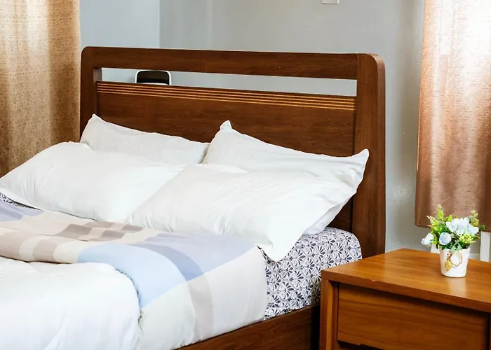 Northern Gateway Hotel And Lounge