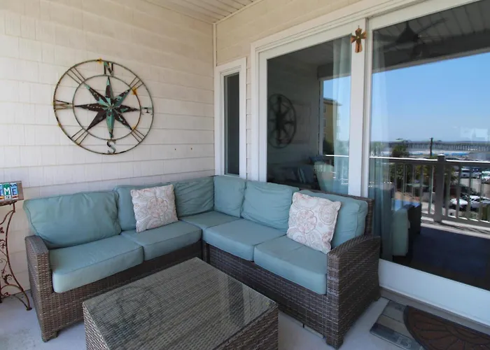 Pier Point Villas B202