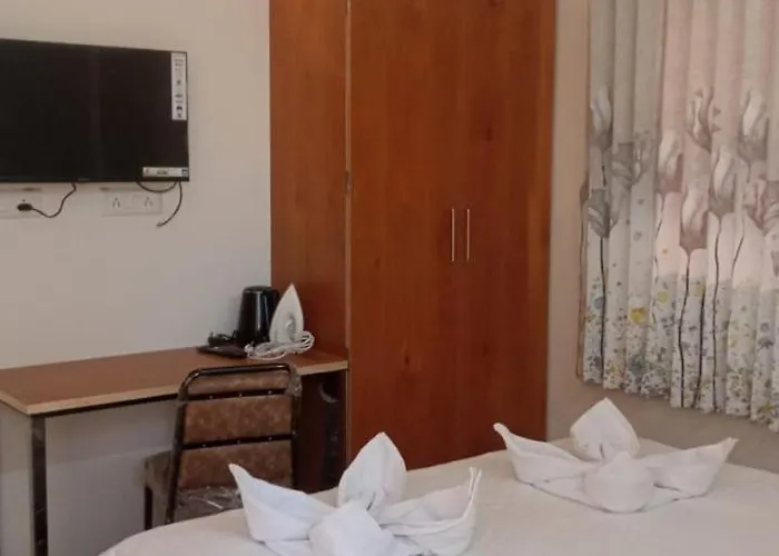 Elis Homestayz