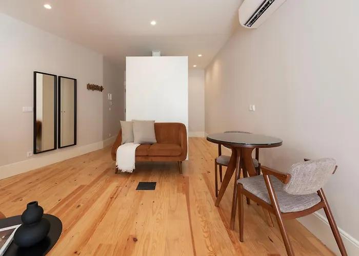 Ando Living - Flores 200 House