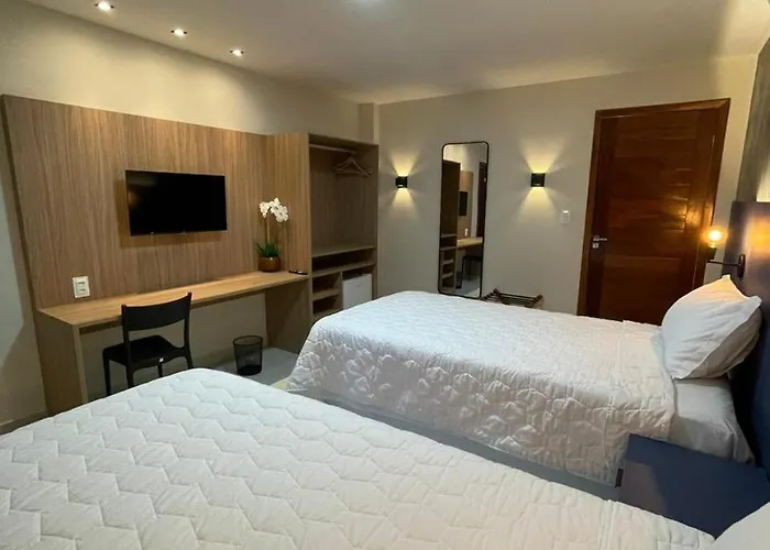 Luster Hotel