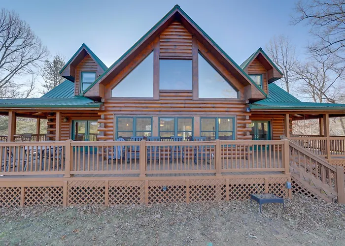 Deck & Mtn Views! Luxe Log Cabin In Waynesville