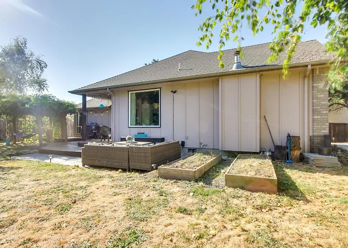 2 Mi To Autzen Stadium, Room For Your Rv