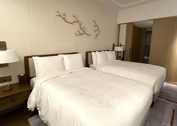The Atlantiis Suite Near Igi Airport
