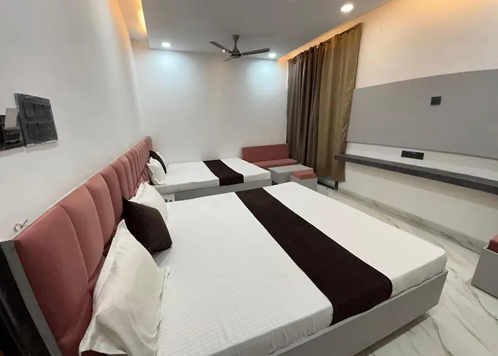 Hotel Shree Ashtvinayak Grand