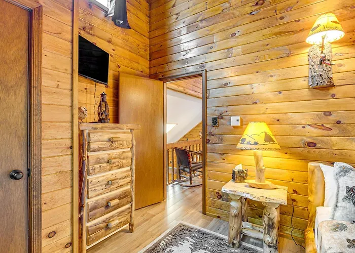 Game Room & Hot Tub: 'Pine Bear' Pocono Lake Cabin