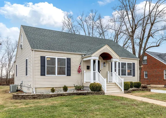Renovated House For 14 In Wentzville Mo