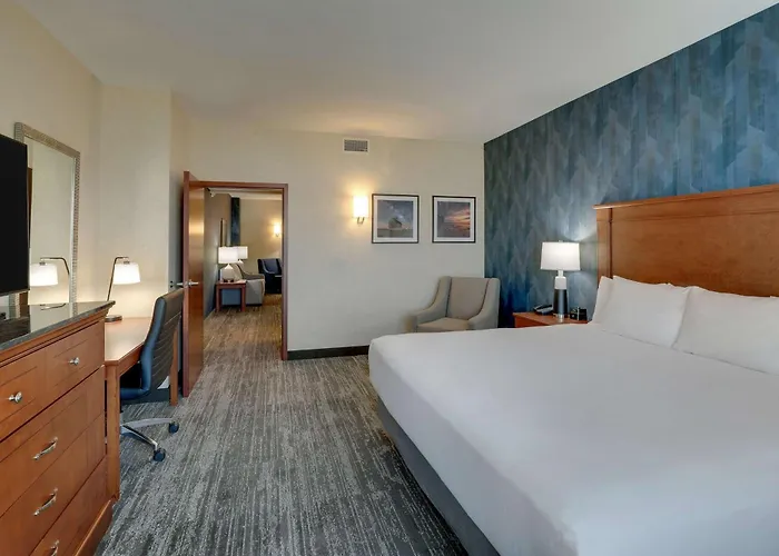 Drury Plaza Hotel Mt Vernon