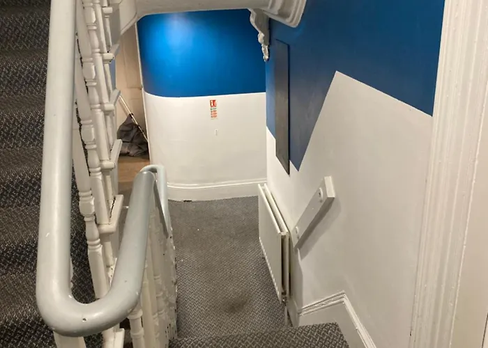 Belfast Bnb Over 25S Only
