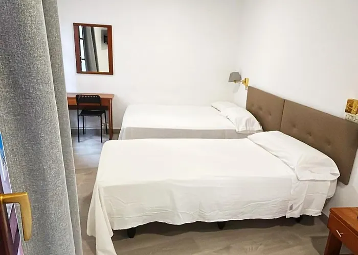 Habitaciones Triple Familiar Hotel Lauaxeta