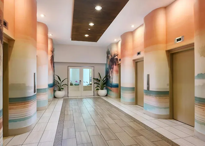 Holiday Inn Express Waikiki By Ihg