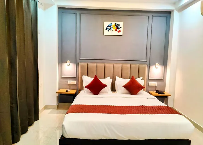 Hotel Mavens White Artemis Hospital Road Sector 52 Gurgaon