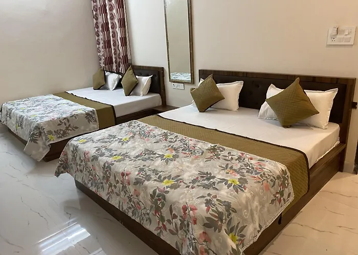 Hotel Banshi Wala - Best Hotel In Khatu Shyam Ji Near Khatu Shyam Ji Tample