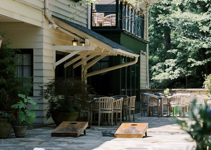 Rt Lodge