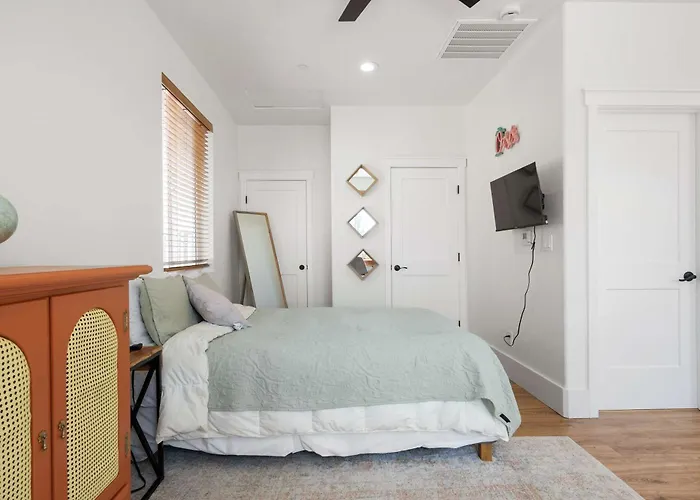 * Private Studio | Cozy Vibes + Relaxing Oasis *