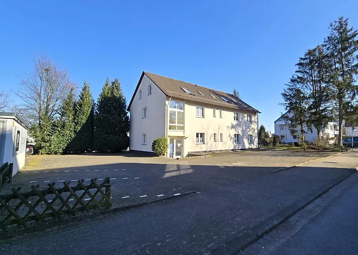 Keyless Boardinghouse