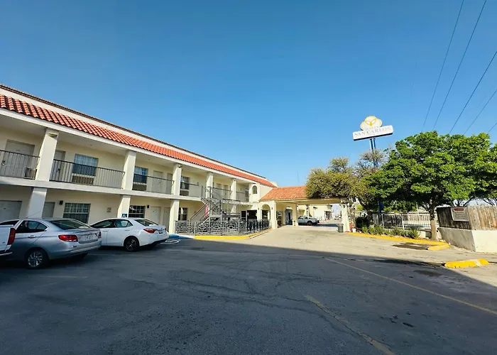 Hotel Quinta San Carlos Inn